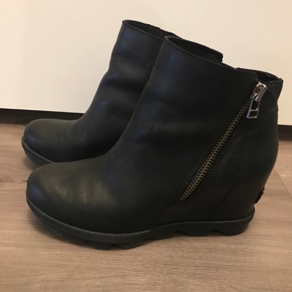 Sorel Joan of Arctic Wedge Boot
Size 8